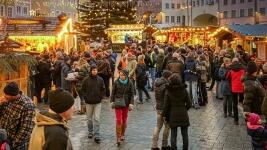 vánoce trh christmas-market-3890834 1280